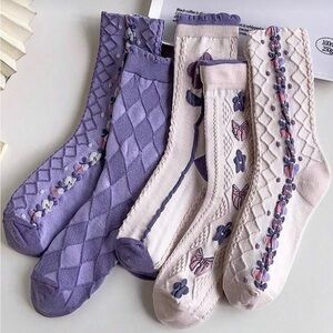 5 Pair of Purple Colored Socks with Floral Design-NWT